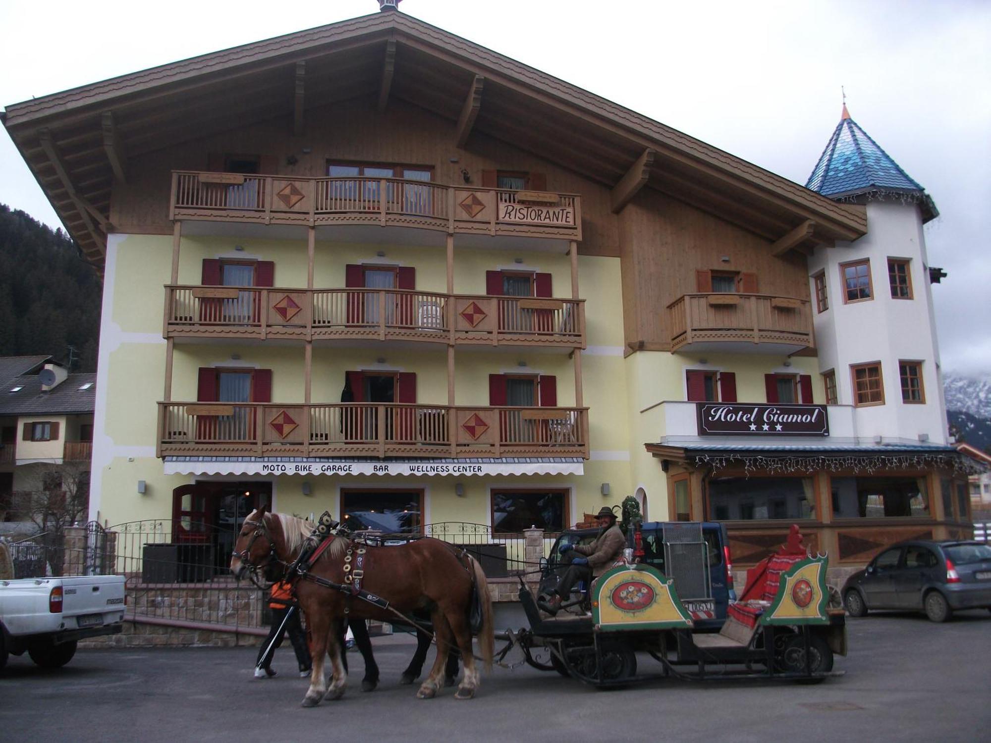 Hotel Ciamol Campitello di Fassa Ngoại thất bức ảnh