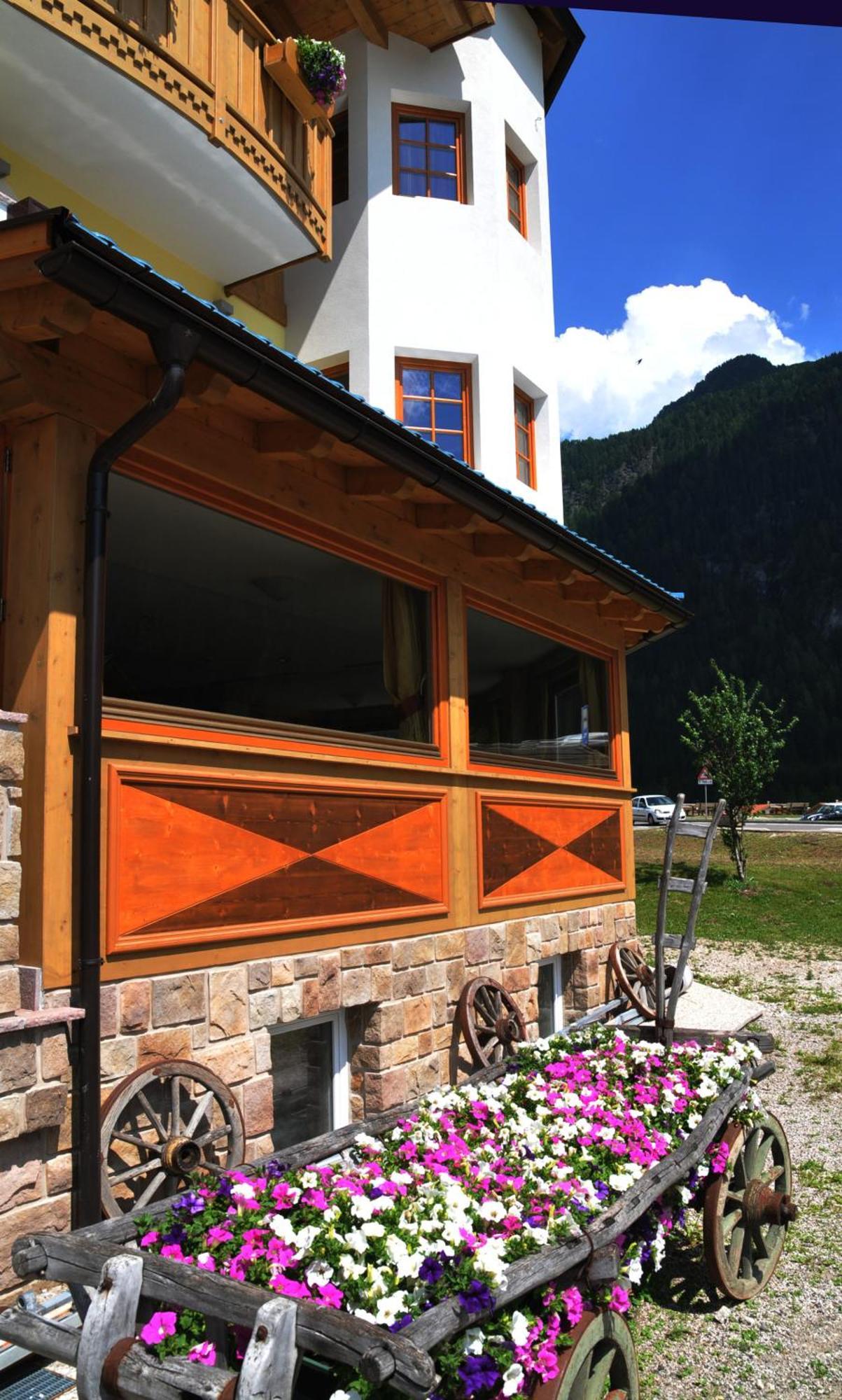 Hotel Ciamol Campitello di Fassa Ngoại thất bức ảnh