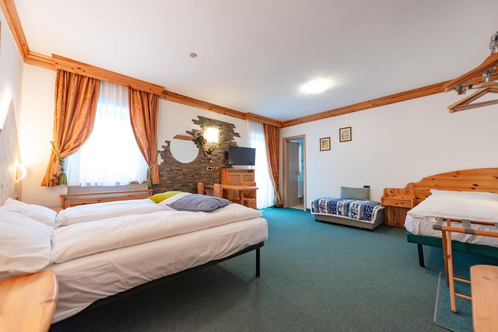 Hotel Ciamol Campitello di Fassa Ngoại thất bức ảnh