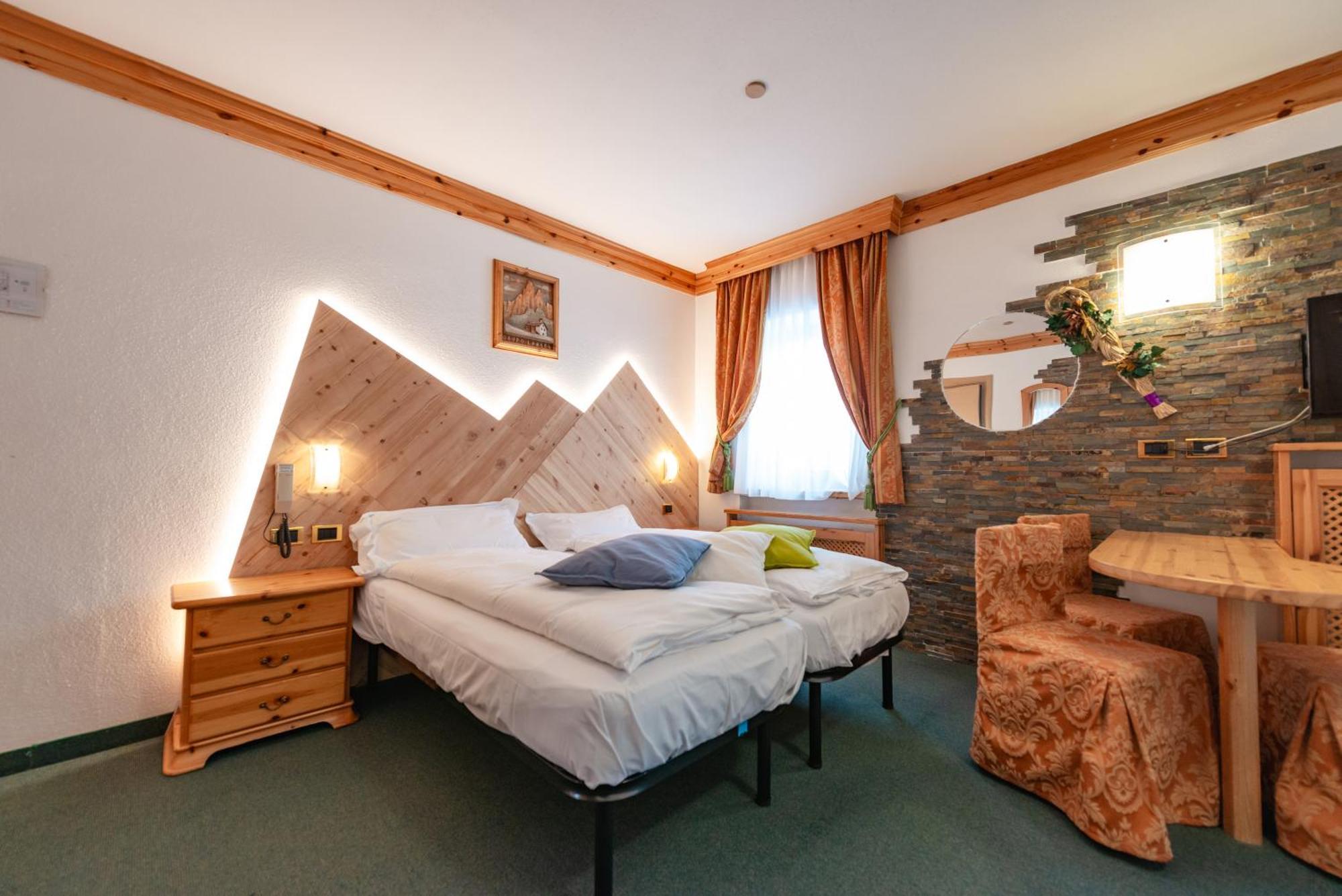 Hotel Ciamol Campitello di Fassa Ngoại thất bức ảnh