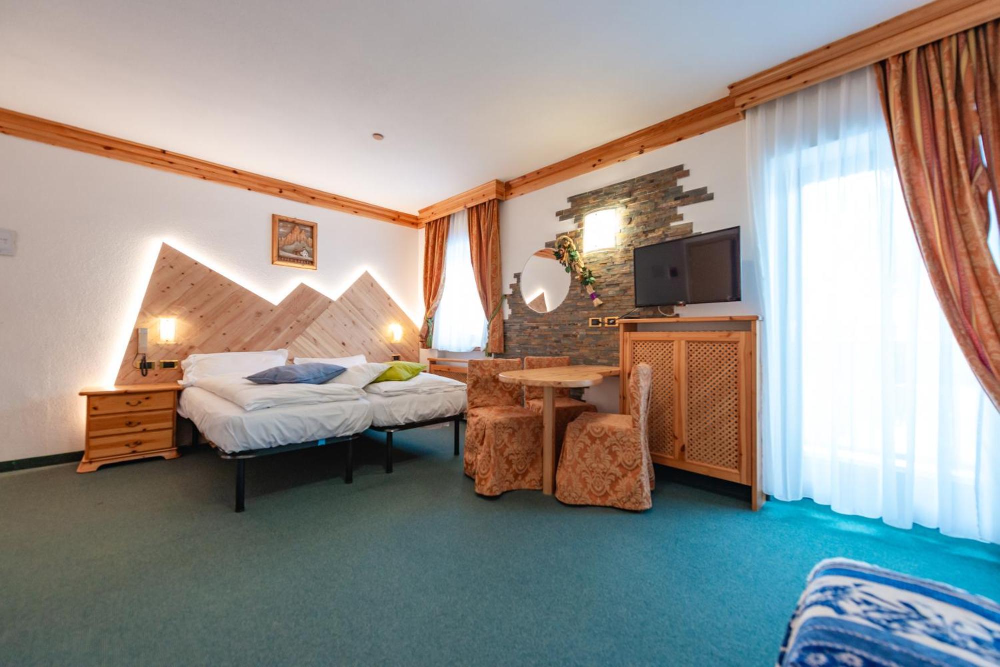 Hotel Ciamol Campitello di Fassa Ngoại thất bức ảnh