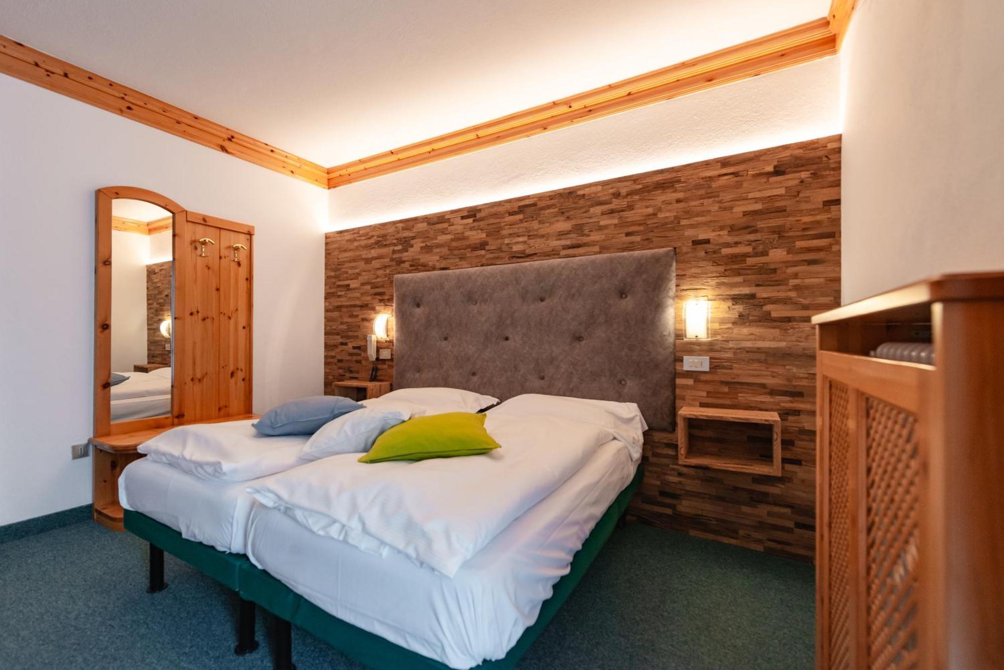 Hotel Ciamol Campitello di Fassa Ngoại thất bức ảnh