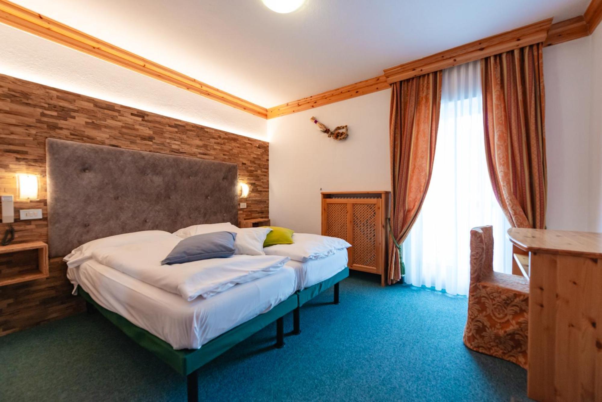 Hotel Ciamol Campitello di Fassa Ngoại thất bức ảnh