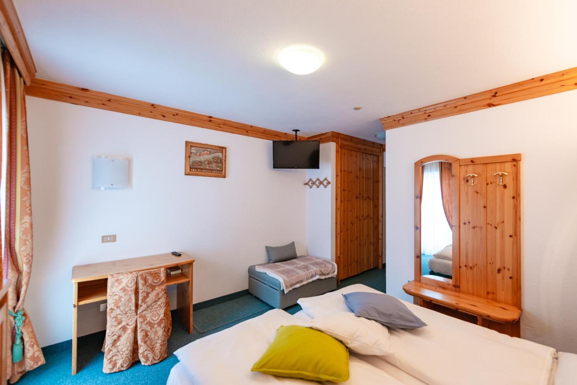 Hotel Ciamol Campitello di Fassa Ngoại thất bức ảnh